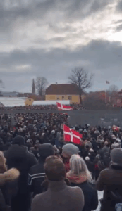 Μεγάλη διαδήλωση στην Κοπεγχάγη με σύνθημα «Τραμπ, ζήτα συγγνώμη»