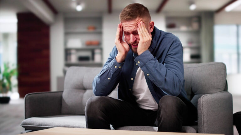 Η στένωση καρωτίδων οδηγεί σε εγκεφαλικό – Ποιοι κινδυνεύουν περισσότερο