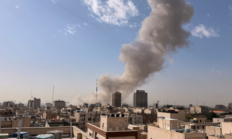 ΕΚΤΑΚΤΟ ΤΩΡΑ – ΒΟΜΒΑΡΔΙΣΑΝ ΣΧΟΛΕΙΟ ΓΕΜΑΤΟ ΜΑΘΗΤΕΣ – ΔΥΣΤΥΧΩΣ ΕΙΝΑΙ ΝΕΚΡΟΙ ΟΛΟΙ