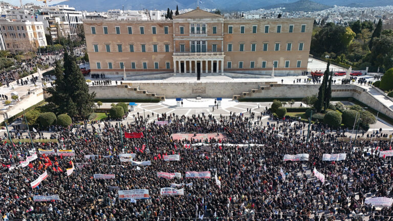 Μέγα πλήθος και μέγα πάθος στα συλλαλητήρια υπέρ της Δικαιοσύνης στο έγκλημα των Τεμπών σε όλη την Ελλάδα