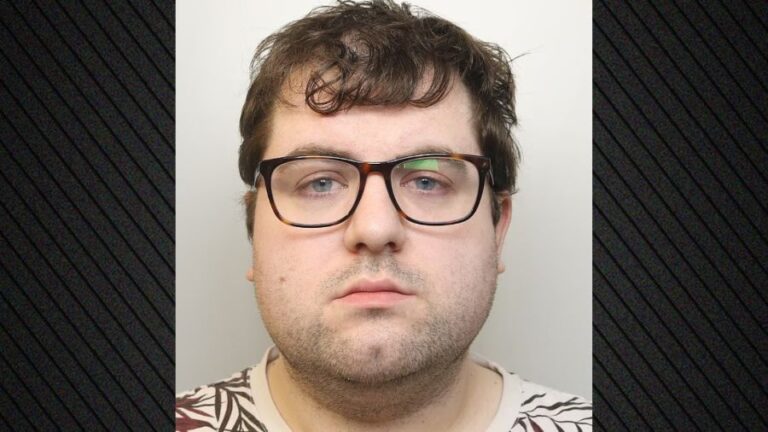 Συνελήφθη παιδόφιλος στη Βρετανία που κακοποίησε σεξουαλικά τουλάχιστον πέντε νήπια