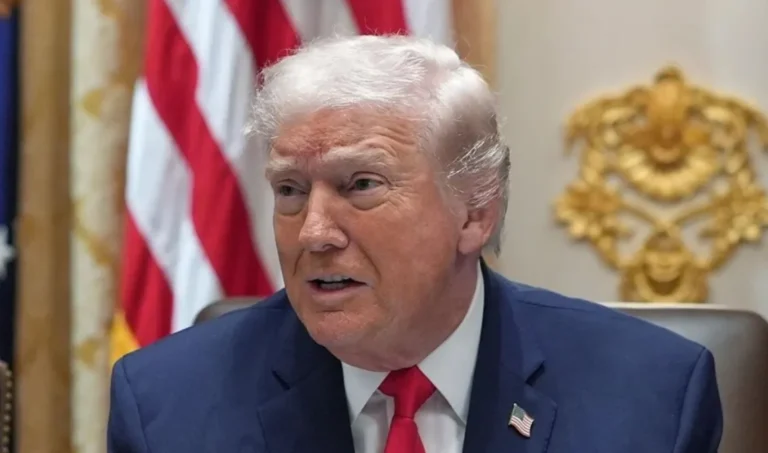 Τραμπ: “Έχει πάθει εγκεφαλικό, είναι στα πρώτα στάδια άνοιας” – Τι υποστηρίζουν γιατροί