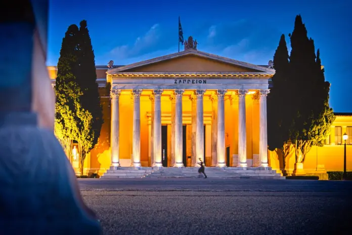 zappeio_shutterstock_2476407123-696x464.jpg