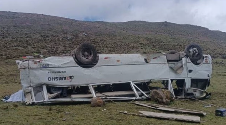 Τραγωδία στο Περού: Τουριστικό λεωφορείο έπεσε σε χαράδρα – 9 νεκροί, πολλοί τραυματίες