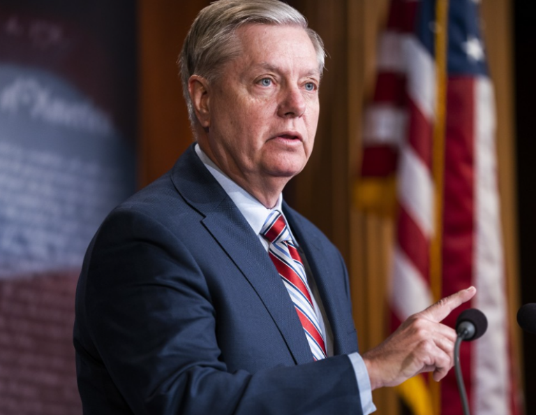 Ο Γκράχαμ καλεί τον Τραμπ να μεταφέρει τις αμερικανικές βάσεις από την Ισπανία