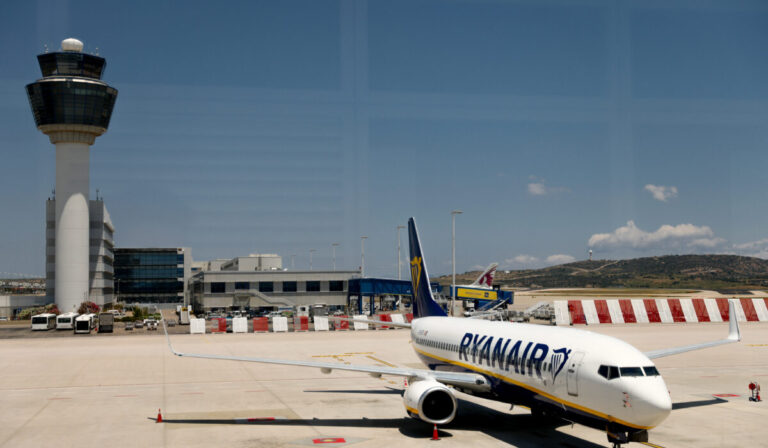 Ανησυχία στην Ευρώπη: «Έχει καύσιμα αεροσκαφών που επαρκούν για 6 εβδομάδες» λέει ο ΙΕΑ