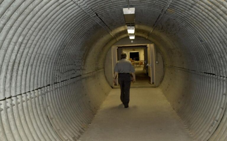 Έντονη ανησυχία – Οι ΗΠΑ σχεδιάζουν νέα πυρηνική βόμβα ειδικά για υπόγειους στόχους