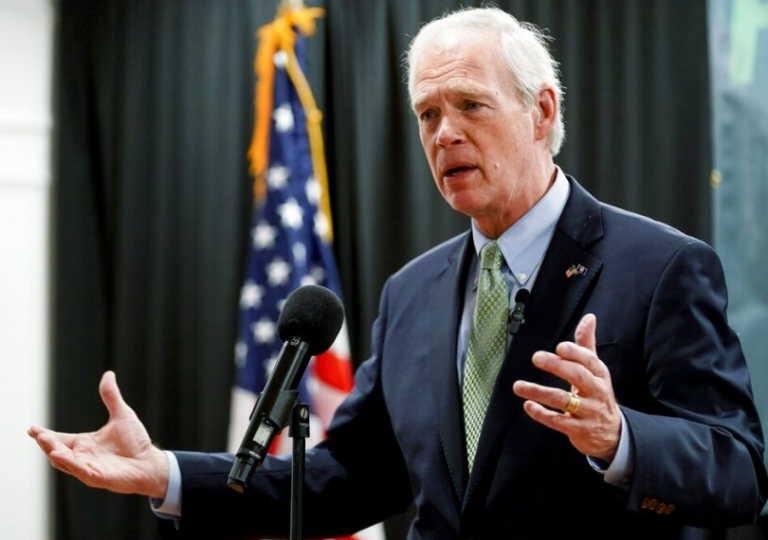 Ο γερουσιαστής Ron Johnson απαιτεί από ιατρικό περιοδικό να μάθει γιατί αποσύρθηκε εργασία που συσχετίζει εμβόλια και αιφνίδιους βρεφικούς θανάτους