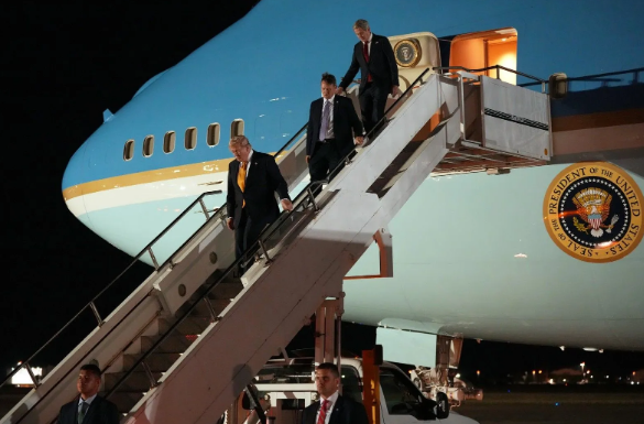 trump-aeroskafos