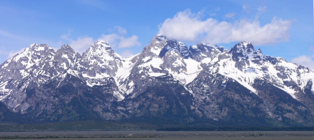 Τα Grand Tetons στο Jackson Hole, όπου πραγματοποιείται το ετήσιο οικονομικό συμπόσιο της Federal Reserve