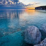 Λίμνη Οντάριο στα σύνορα Καναδά και ΗΠΑ