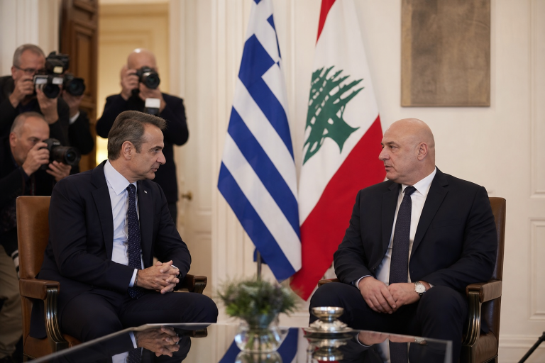 Ελλάδα και Λίβανος αναβαθμίζουν τη σχέση τους σε στρατηγική εταιρική σχέση