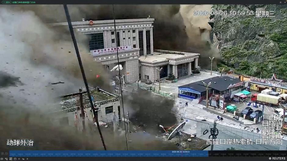 Καταστροφική πλημμύρα στα σύνορα Κίνας–Νεπάλ: πάνω από 3.000 αγνοούμενοι