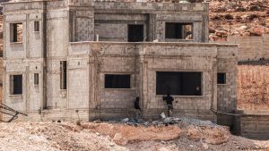 Επίθεση Ισραηλινών εποίκων σε παλαιστινιακά σπίτια στη Δυτική Όχθη
