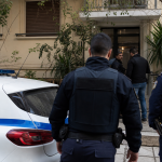Κυψέλη: Έρευνα για πιθανή εγκληματική ενέργεια μετά τον εντοπισμό νεκρού βρέφους σε βαλίτσα