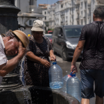 Τυνησία στους 50°C: Οι διακοπές ρεύματος στερεύουν και το νερό, ενώ πιέζονται τα νοσοκομεία