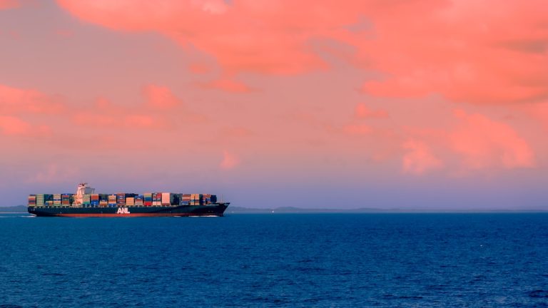 Δεξαμενόπλοιο και παγκόσμιες ενεργειακές ροές μέσω θαλάσσιων διαδρόμων