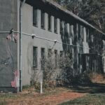 Στρατιωτικό κτίριο ως συμβολική εικόνα για τη μεγάλη φωτιά στο Catterick Garrison