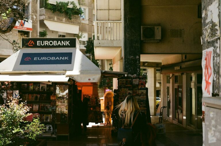 Ευρωπαϊκό αστικό τοπίο - συμβολική εικόνα για το κόστος καυσίμων