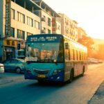 Λεωφορείο σε αυτοκινητόδρομο ως συμβολική εικόνα για το θανατηφόρο τροχαίο στο Ιράν
