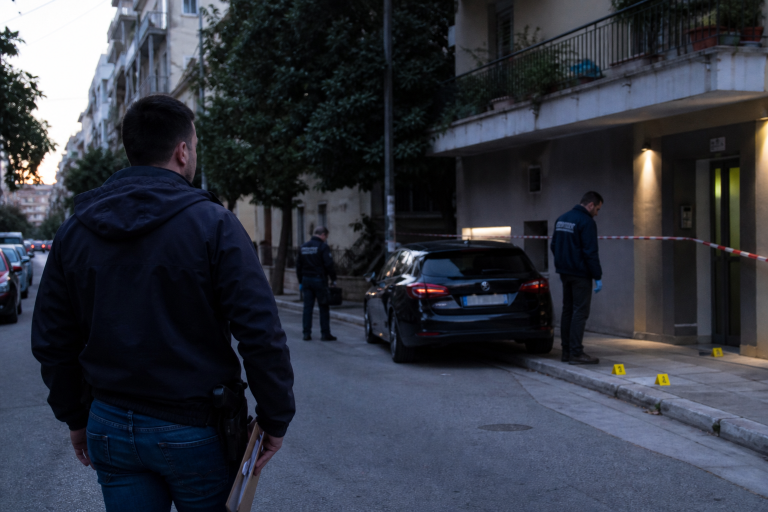 Κυψέλη: Η μητέρα αρνείται ότι σκότωσε το βρέφος που βρέθηκε κατεψυγμένο σε βαλίτσα