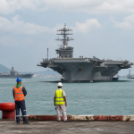 Το USS Abraham Lincoln φτάνει στην Ταϊλάνδη μετά από πάνω από 250 ημέρες στη θάλασσα