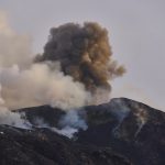Ηφαιστειακή έκρηξη και νέφος τέφρας – εικόνα αρχείου για την Αίτνα