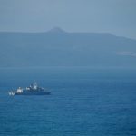 Πολεμικό πλοίο στη θάλασσα - φωτογραφία αρχείου