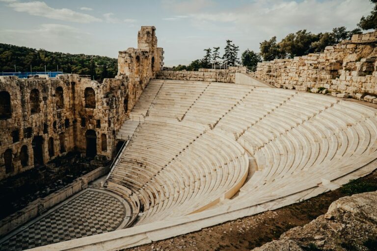 Το αρχαίο θέατρο της Επιδαύρου