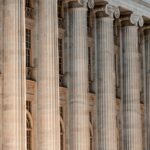 Δικαστικό κτίριο - συμβολική φωτογραφία, όχι η Marfin