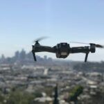 Drone με κάμερα σε πτήση, φωτογραφία αρχείου