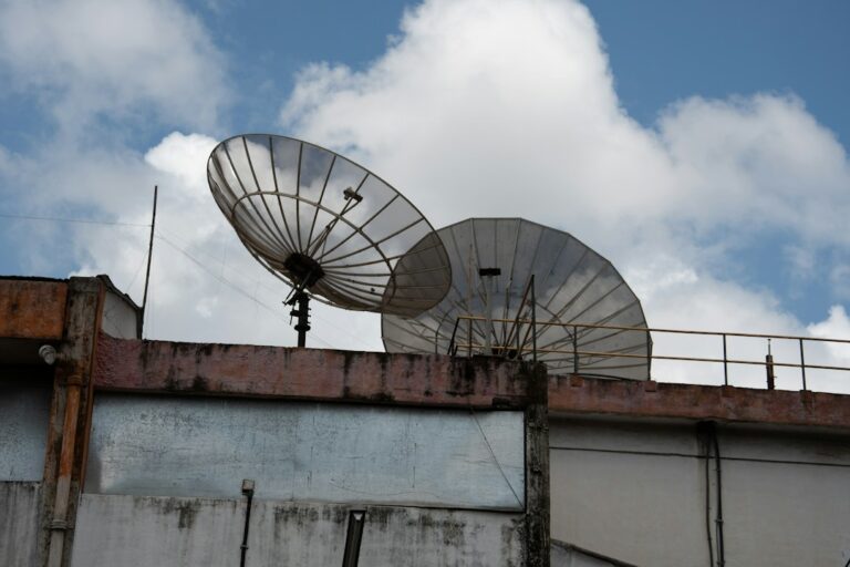 Δορυφορικές κεραίες, θεματική εικόνα για orbital computing