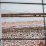 Ξηραμένη λίμνη και χαμηλή στάθμη νερού