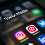 Κινητό τηλέφωνο και social media